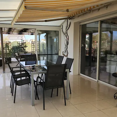 Holiday home De Avec Piscine, Billard & Petanque *