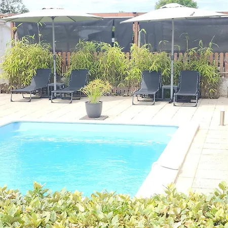 De Avec Piscine, Billard & Petanque