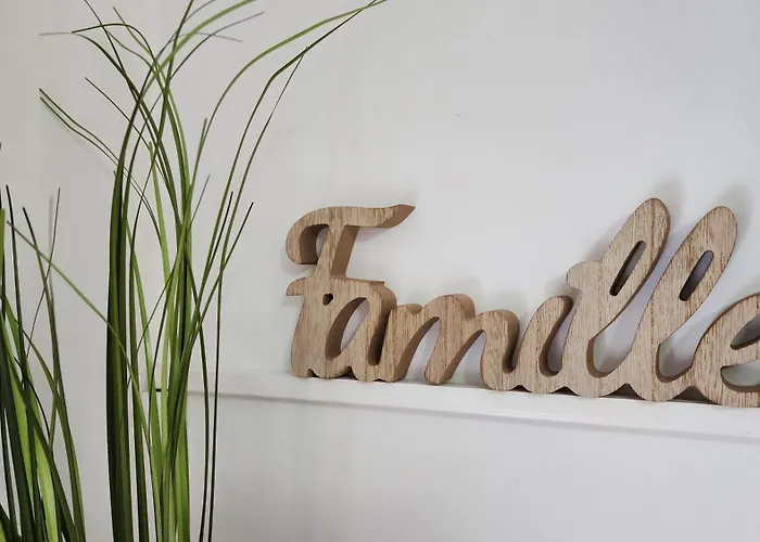 De Avec Piscine, Billard & Petanque Holiday home